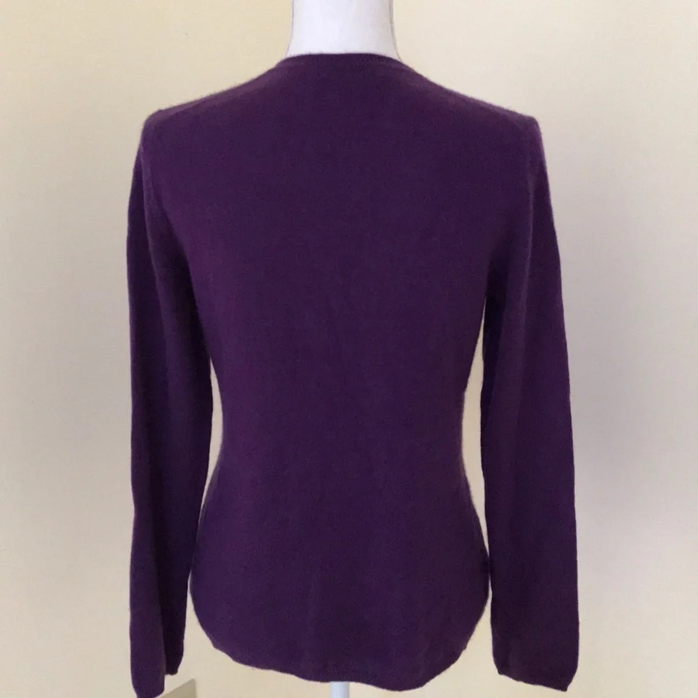Charter club medium V neck cashmere sweater - Picture 3 of 8